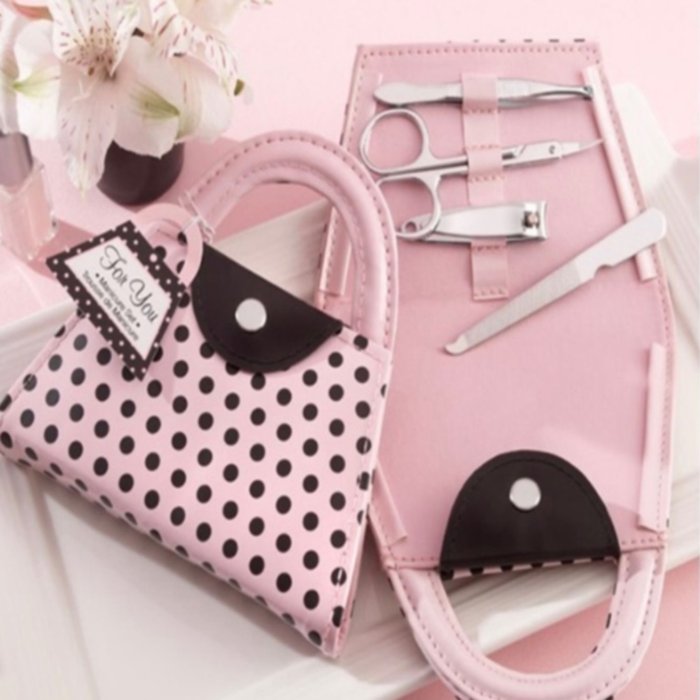 Women’s Kate Aspen 4 piece Manicure 💅 set in Pink Purse New, comes in box